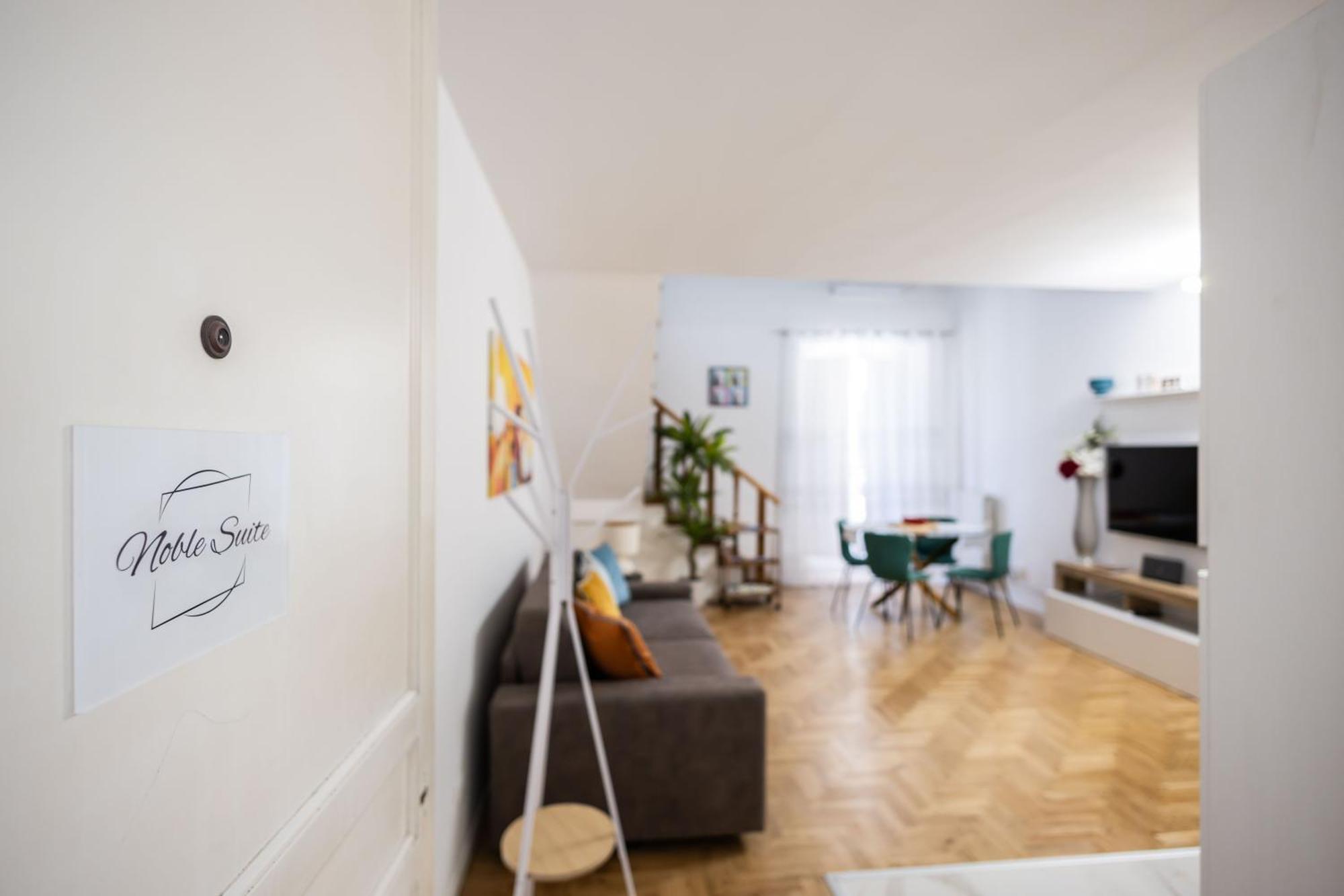 Noble Suite Palermo Luaran gambar